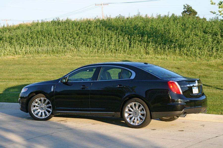  Lincoln MKS 2008 года  (фото 102 из 284)